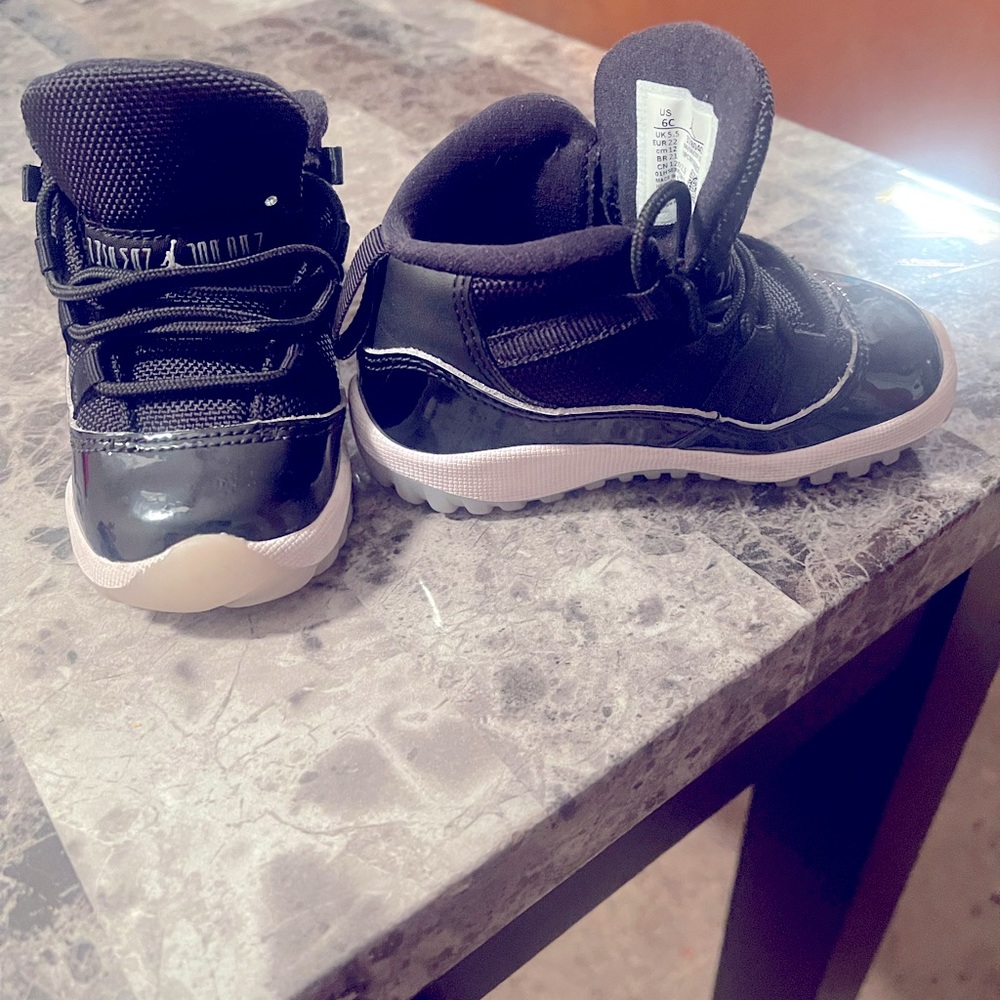 Jordan’s black and white